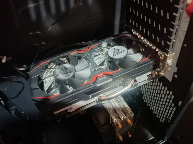 VENDE-SE RX 580 COM NF