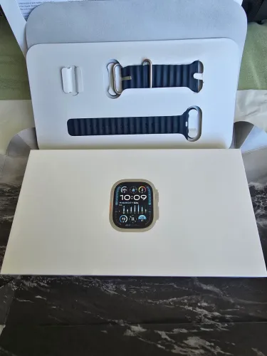 APPLE WATCH ULTRA 2 49MM TITANIUM BLUE OCEAN BAND - USADO