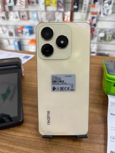 REALME C61 128 gigas 