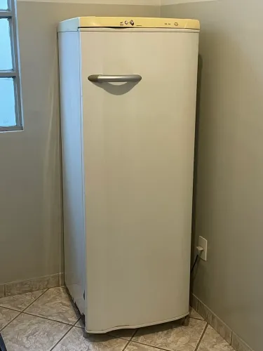 Geladeira + Cama casal box 