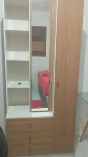 Vendo guarda roupa solteiro novo