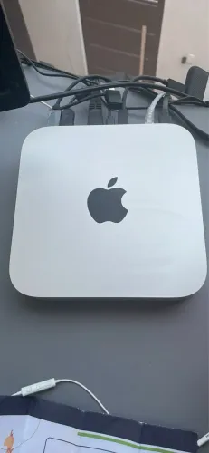 Mac mini M2 2023 - 8GB RAM - SSD 256GB - Excelente estado - Não aceito troca