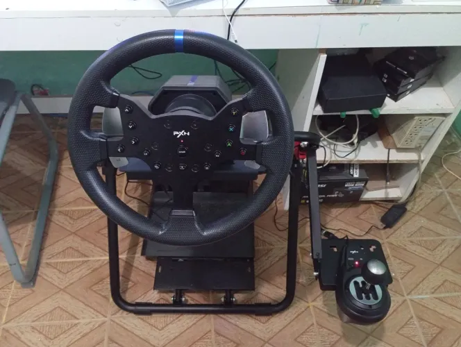 Volante PXN V99 + Cockpit