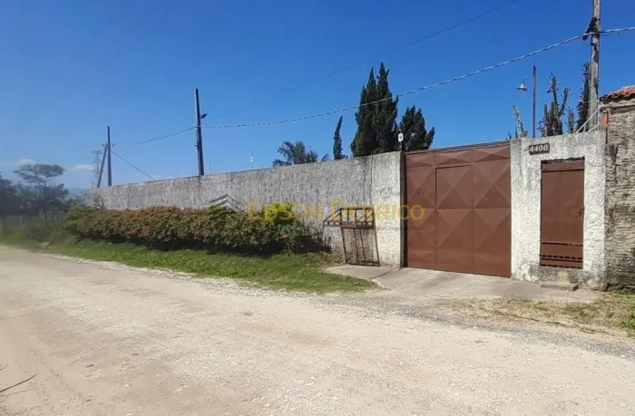 Chácara com 3 Quartos à Venda, Nossa Senhora do Perpétuo Socorro - Pindamonhangaba
