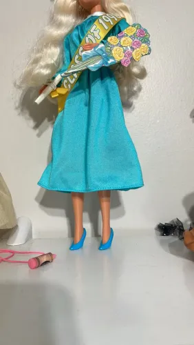 Barbie graduação 1996