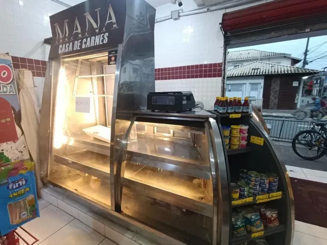 Vende-se ou troca maquinários de açougue por maquinários de pizzaria