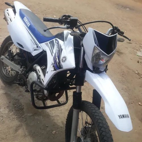 Vende-se Lander xtz250
