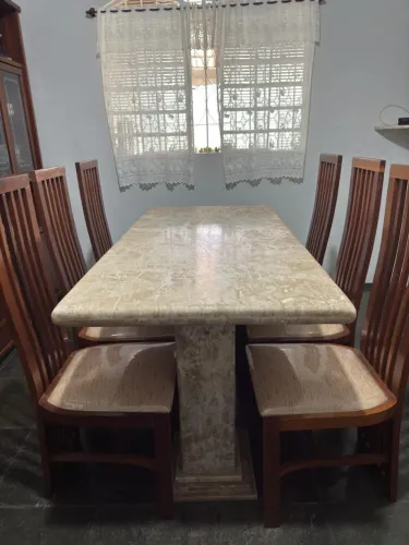 Mesa de Jantar de mármore travertino