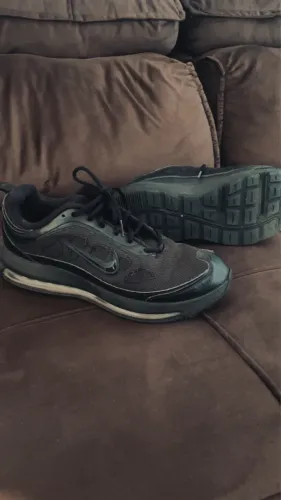 Tênis Nike Air Max AP 40