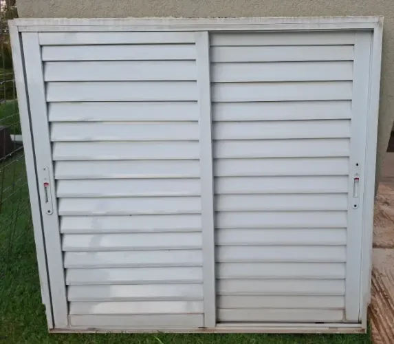Porta de correr 110cm x 102cm