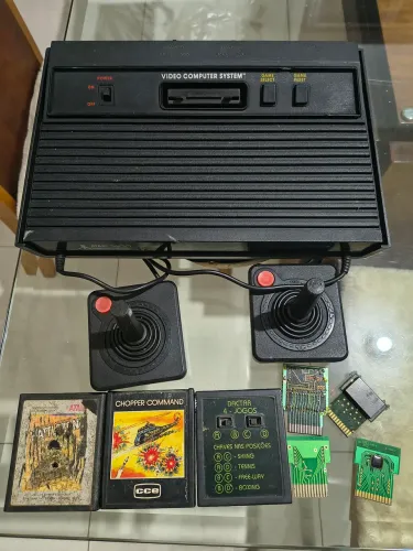 ATARI COM CARTUCHOS ( OPORTUNIDADE)
