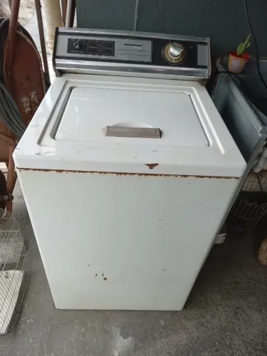 Máquina de lavar antiga