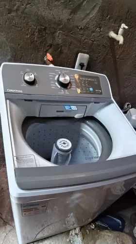 Vendo máquina de lavar na garantia 