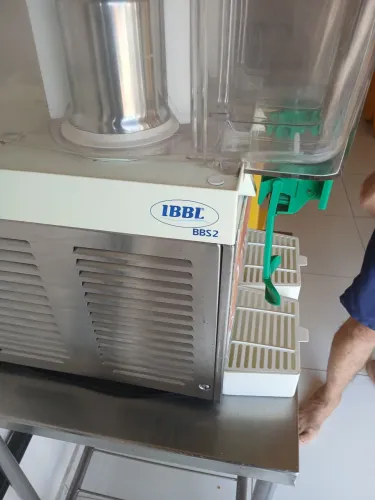 Refresquei de 30 lt de 2 cubas 15 lt cada nova