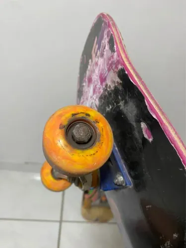 Skate todas peças importadas - venture 139mm - shape maple 8.0 - super red bones