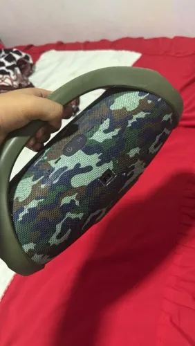 Vende - se JBL ?Sem caixa usado excelente aprova d'água