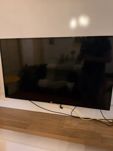 TV Smart AOC