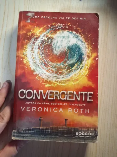 Livro Convergente - Veronica Roth | Série Divergente Vol. 3