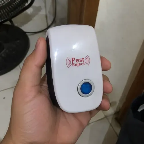 Repelente Eletrônico Controle de Pragas - Bivolt | AJ-i40