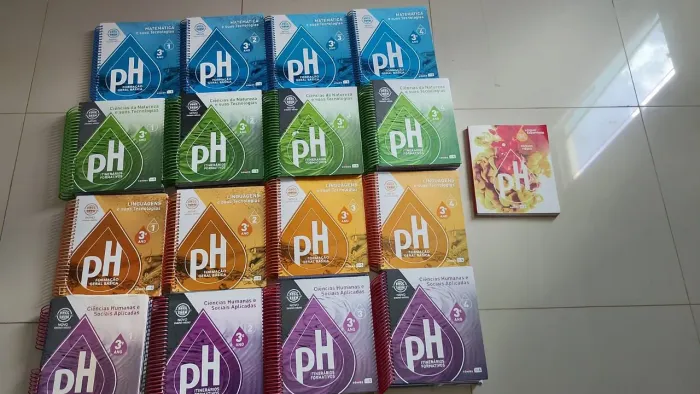 Livros pH -3°serie do ensino médio completo 