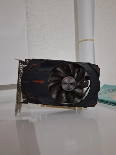 Placa de Video Rx 550 com Defeito