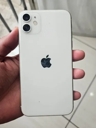 IPHONE 11 64GB SEMI NOVO COM CAIXA E CORREDOR UNICO DONO
