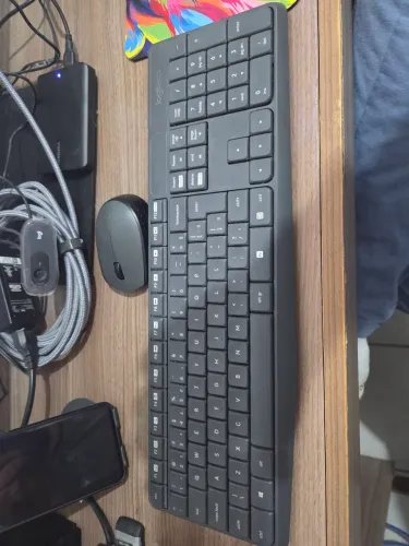 Teclado Logitech MK235