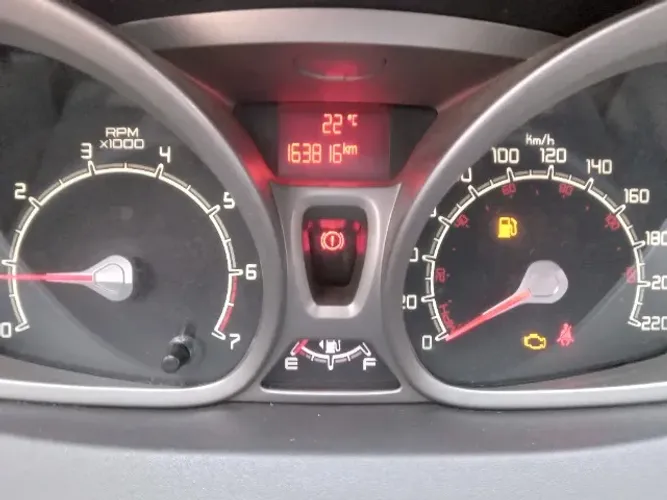 Ford Fiesta SE 1.6 16V Flex 5P 2012