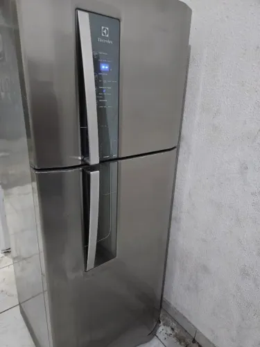 Geladeira Electrolux Frost Free valor 950