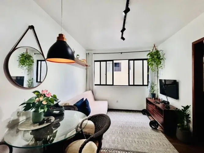 Com Proprietário - Apartamento mobiliado no Estreito, 1 quarto e garagem coberta