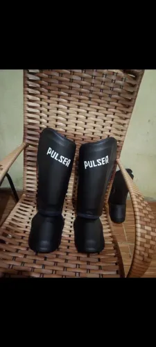 Caneleira Muay thai pulser