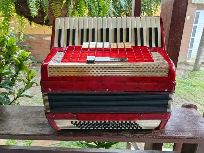 ACORDEON SANFONA SCANDALLI ITÁLIA 80 BAIXOS FAVO DE MEL ( AS MELHORES )