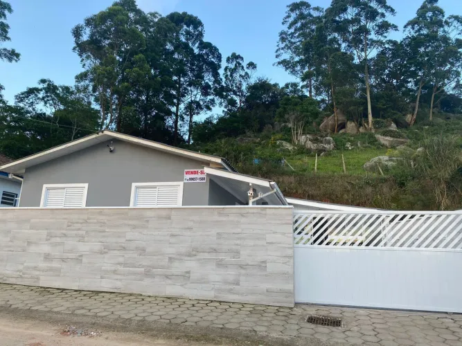 Vendo casa em imarui de largura  ou troco 