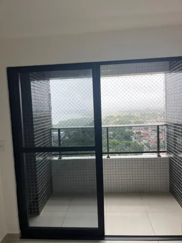 Espetacular 3 Suites com DCE e Varanda no Farol Lazer Espetacular !