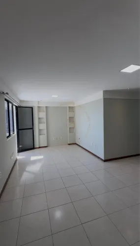 Aluga-se apartamento na Orla de Juazeiro com 3 quartos (sendo 2 suítes)