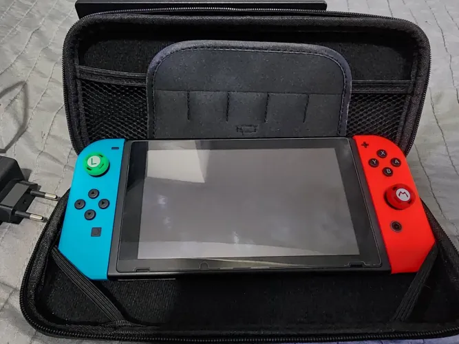 Nintendo Switch V2