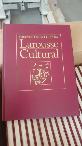 Enciclopédia Larousse Cultural 