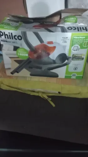 Aspirador de Pó Philco Hepa Max 1680, que possui uma potência de 1400W.