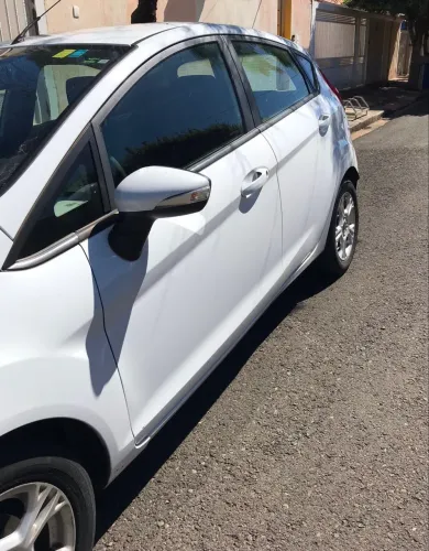 Ford Fiesta 1.5 16V Flex Mec. 5P 2016