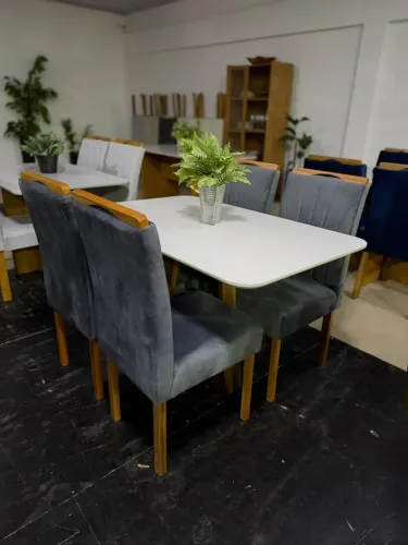 Mesa de Jantar Pedro elegante com 4 cadeiras 1.20x80m