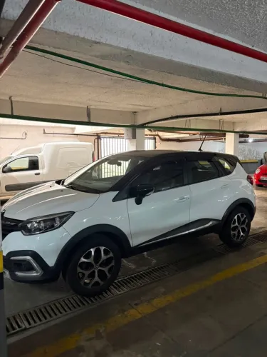Renault Captur Intense 1.3 TB 16V Flex 5P AUT 2022