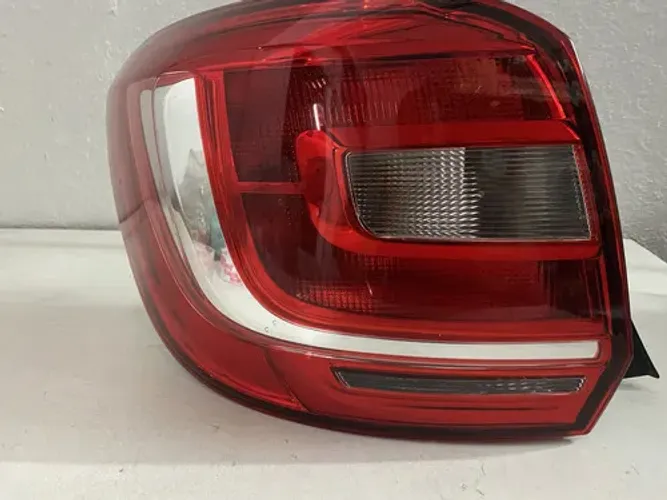 Lanterna Renault Sandero 2015 20080750 Esquerdo