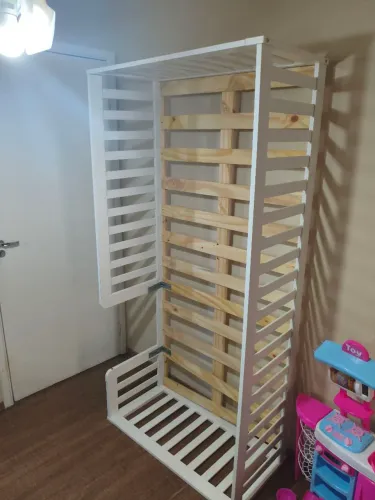 Cama montessoriana