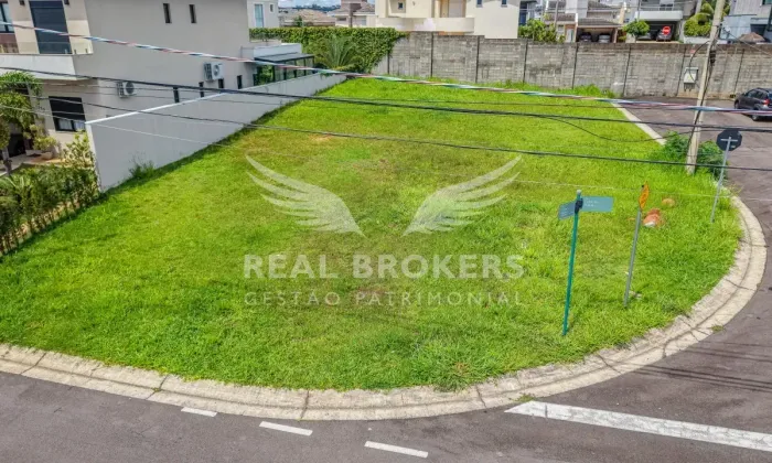 Lote Residencial de 460 m² no Residencial Fribourg em Campinas