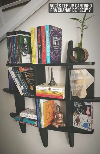 Estante de livros / enfeites - 3D