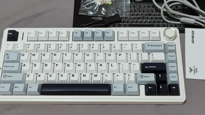 TECLADO MECÂNICO AULA F75