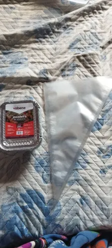 Marmitinha de alumínio+ saco de confeitar 25 unidades