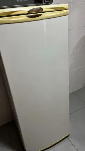 Geladeira para retirada de peça