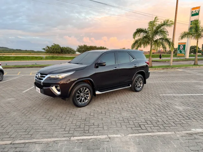 Toyota Hilux SW4 SRX 4X4 2.8 TDI 16V Dies. Aut. 2018