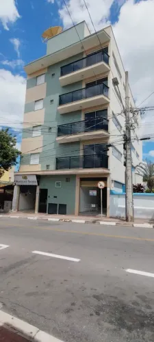 Alugo apartamento no centro de São Roque